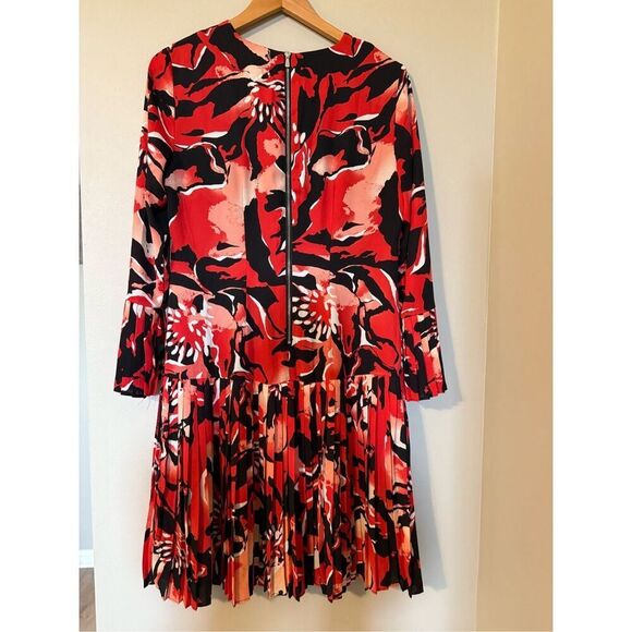 The Limited Size 6 Madison Avenue Pleated Shirt Dress Red Floral Flare Sleeve - Picture 8 of 11